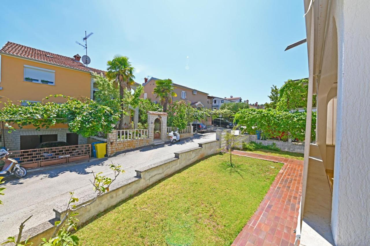 Apartamento Apartman Blaz Poreč Exterior foto